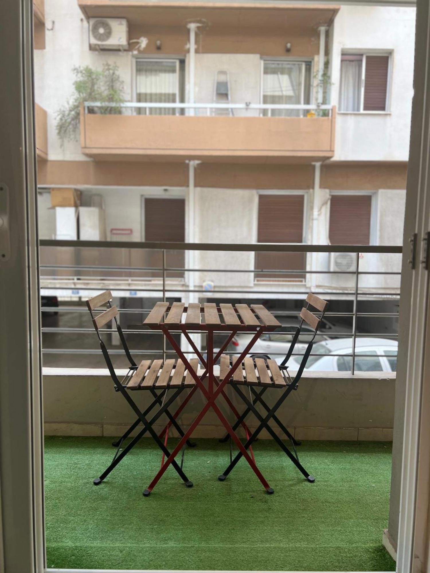 Colourful Artistic Apart 100Mbps Center Of Athens Exterior photo